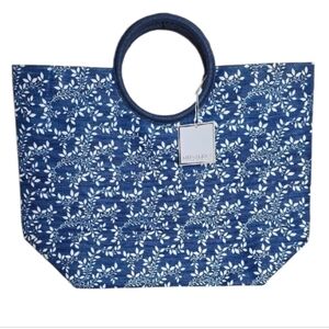 Shiraleah Blue and White Floral Tote